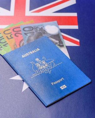 Seyahat etmek, uçmak ve iş yapmak için Avustralya pasaportu. Avustralya belgesi, sınırı geçmek için kimlik