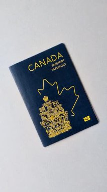 Seyahat etmek, uçmak ve iş yapmak için Kanada pasaportu. Kanada belgesi, sınırı geçmek için kimlik