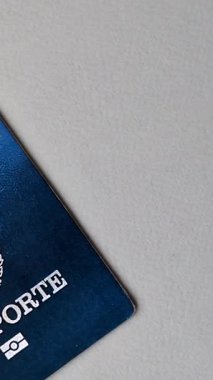 Seyahat etmek, uçmak ve iş yapmak için Arjantin pasaportu. Arjantin belgesi, sınırı geçmek için kimlik
