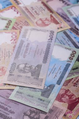 Para, Bangladeş 'in kağıt para birimi, taka notları. Kavramsal mali altyapı