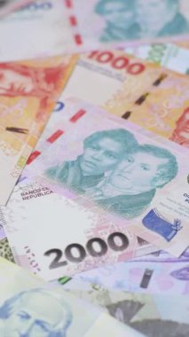 Arjantin Pezo kağıt parasının geçmişi, farklı değerlerde notlar. İş yapmak, kavramsal geçmiş