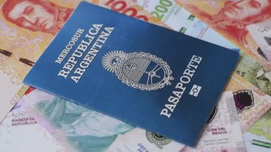 Seyahat etmek, uçmak ve iş yapmak için Arjantin pasaportu. Arjantin belgesi, sınırı geçmek için kimlik