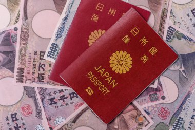 Seyahat etmek, uçmak ve iş yapmak için Japon pasaportu. Japonya belgesi, sınırı geçmek için kimlik