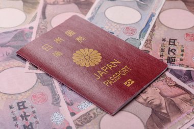 Seyahat etmek, uçmak ve iş yapmak için Japon pasaportu. Japonya belgesi, sınırı geçmek için kimlik