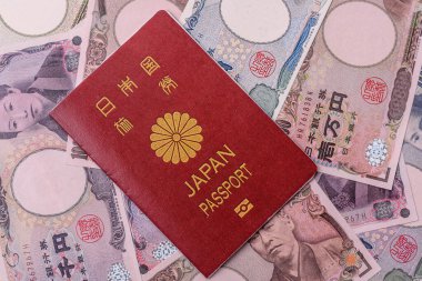 Seyahat etmek, uçmak ve iş yapmak için Japon pasaportu. Japonya belgesi, sınırı geçmek için kimlik