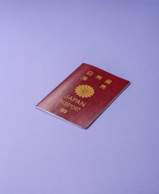 Seyahat etmek, uçmak ve iş yapmak için Japon pasaportu. Japonya belgesi, sınırı geçmek için kimlik