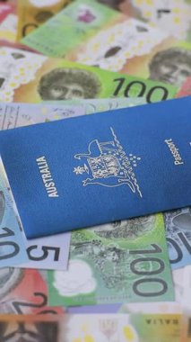 Seyahat etmek, uçmak ve iş yapmak için Avustralya pasaportu. Avustralya belgesi, sınırı geçmek için kimlik