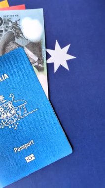 Seyahat etmek, uçmak ve iş yapmak için Avustralya pasaportu. Avustralya belgesi, sınırı geçmek için kimlik