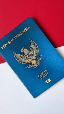 Seyahat, uçmak ve iş yapmak için Endonezya pasaportu. Endonezya belgesi, sınırı geçmek için kimlik