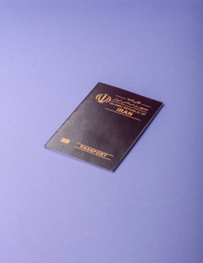 Seyahat etmek, uçmak ve iş yapmak için İran pasaportu. İran belgesi, sınırı geçmek için kimlik