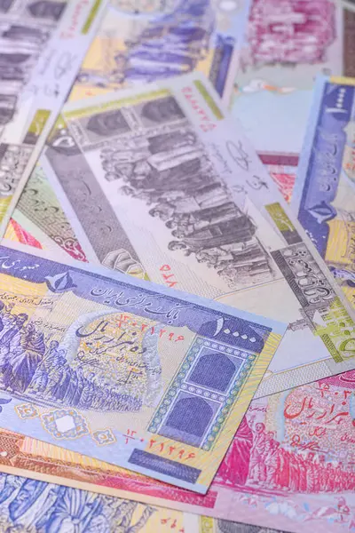 İran kağıt parası, banknotlar, iş ve finansal anlaşmalar için riyal para. Tasarımınız için İran para arkaplanı