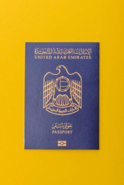 Seyahat etmek, uçmak ve iş yapmak için OAE pasaportu. Sınırı geçmek için Arapça belge