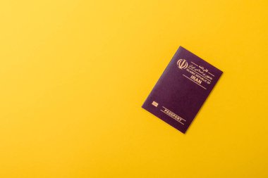 Seyahat etmek, uçmak ve iş yapmak için İran pasaportu. İran belgesi, sınırı geçmek için kimlik