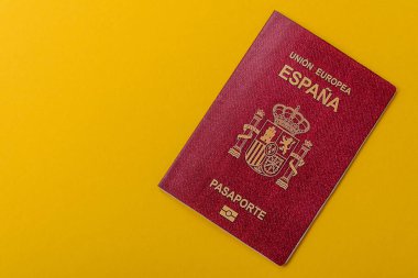 Seyahat, uçmak ve iş yapmak için İspanya pasaportu. İspanyolca belge, sınırı geçmek için kimlik