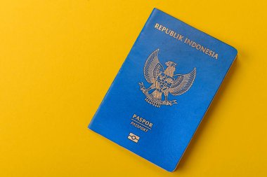 Seyahat, uçmak ve iş yapmak için Endonezya pasaportu. Endonezya belgesi, sınırı geçmek için kimlik