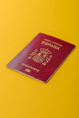 Seyahat, uçmak ve iş yapmak için İspanya pasaportu. İspanyolca belge, sınırı geçmek için kimlik