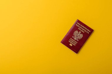 Polonya pasaportu seyahat, uçmak ve iş yapmak için. Polonya belgesi, sınırı geçmek için kimlik