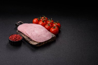 Sandviç için dilimlenmiş jambon, et veya domuz sosisi. Pişmiş prosciutto, jambon tabaklar için bir malzeme.