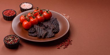 Atıştırmalık ya da kurutulmuş et, kurutulmuş kurutulmuş kurutulmuş et. Biftek, bira için et.