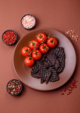 Atıştırmalık ya da kurutulmuş et, kurutulmuş kurutulmuş kurutulmuş et. Biftek, bira için et.