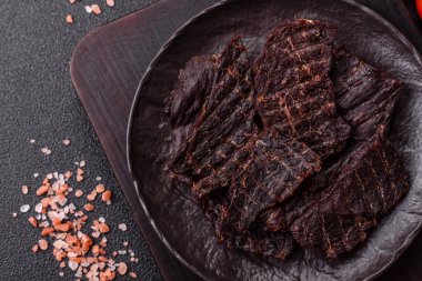 Atıştırmalık ya da kurutulmuş et, kurutulmuş kurutulmuş kurutulmuş et. Biftek, bira için et.