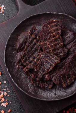 Atıştırmalık ya da kurutulmuş et, kurutulmuş kurutulmuş kurutulmuş et. Biftek, bira için et.