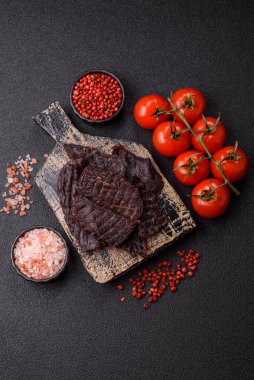 Atıştırmalık ya da kurutulmuş et, kurutulmuş kurutulmuş kurutulmuş et. Biftek, bira için et.