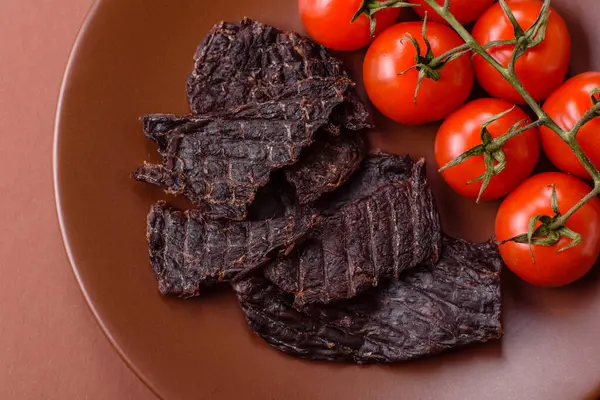 Atıştırmalık ya da kurutulmuş et, kurutulmuş kurutulmuş kurutulmuş et. Biftek, bira için et.