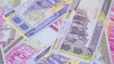 İran kağıt parası, banknotlar, iş ve finansal anlaşmalar için riyal para. Tasarımınız için İran para arkaplanı