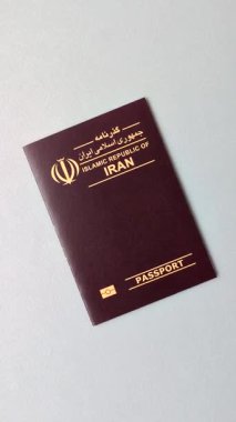 Seyahat etmek, uçmak ve iş yapmak için İran pasaportu. İran belgesi, sınırı geçmek için kimlik