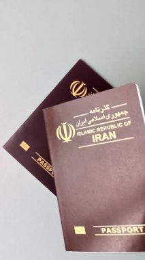 Seyahat etmek, uçmak ve iş yapmak için İran pasaportu. İran belgesi, sınırı geçmek için kimlik