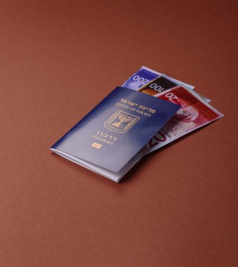 Seyahat etmek, uçmak ve iş yapmak için İsrail pasaportu. İsrail belgesi, sınırı geçmek için kimlik