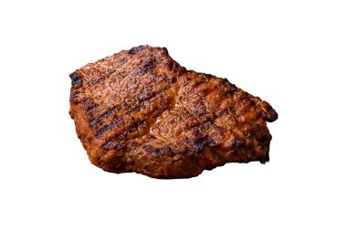Et, biftek, ızgarada pişirilmiş sığır filetosu. Tasarımın için yemek arkaplanı olarak sulu biftek.