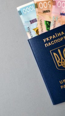 Seyahat, uçma ve iş yapmak için Ukrayna pasaportu. Ukrayna belgesi, sınırı geçmek için kimlik