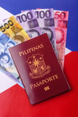 Seyahat etmek, uçmak ve iş yapmak için Filipinler pasaportu. Filipinler belgesi, sınırı geçmek için kimlik