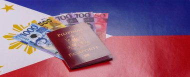 Seyahat etmek, uçmak ve iş yapmak için Filipinler pasaportu. Filipinler belgesi, sınırı geçmek için kimlik