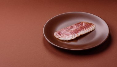 Sandviç için dilimlenmiş jambon, et, domuz ya da hindi sosisi. Jambon dilimleri, yemek, tasarımınız için arka plan