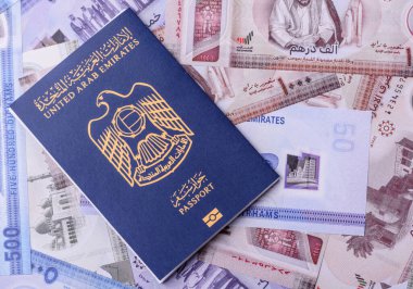 Seyahat etmek, uçmak ve iş yapmak için OAE pasaportu. Sınırı geçmek için Arapça belge