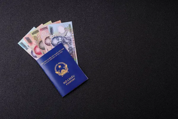 Seyahat etmek, uçmak ve iş yapmak için Vietnam pasaportu. Vietnam belgesi, sınırı geçmek için kimlik