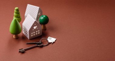 Anahtarlar, gayrimenkul, kendi evin ya da iş yerin ipotekle alınmış. Mülkiyet ve kapının anahtarları.