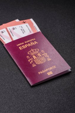 Seyahat, uçmak ve iş yapmak için İspanya pasaportu. İspanyolca belge, sınırı geçmek için kimlik