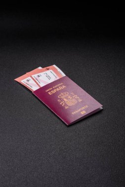 Seyahat, uçmak ve iş yapmak için İspanya pasaportu. İspanyolca belge, sınırı geçmek için kimlik