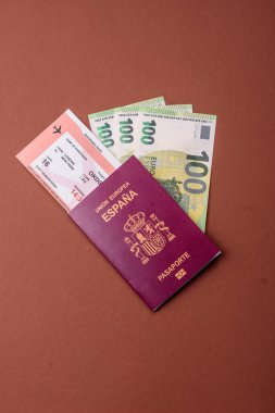 Seyahat, uçmak ve iş yapmak için İspanya pasaportu. İspanyolca belge, sınırı geçmek için kimlik