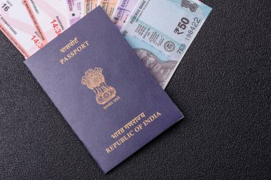 Hindistan pasaportu ve seyahat, uçma ve iş yapma biletleri. Hindistan belgesi, sınırı geçmek için kimlik