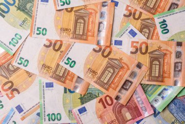 Kağıt para, euro banknotları, tasarruf için nakit, yatırımlar ve ticari işlemler. Tasarımınız için bir mali geçmiş olarak Euro kağıt para