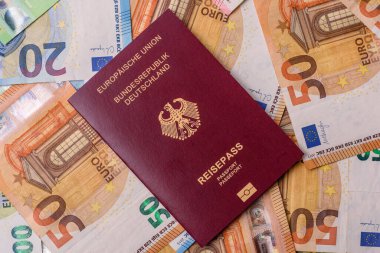 Alman pasaportu, Alman seyahat belgesi, sınır kapısı, iş amaçlı.