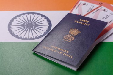 Hindistan pasaportu ve seyahat, uçma ve iş yapma biletleri. Hindistan belgesi, sınırı geçmek için kimlik