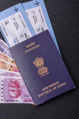 Hindistan pasaportu ve seyahat, uçma ve iş yapma biletleri. Hindistan belgesi, sınırı geçmek için kimlik