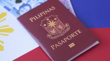 Seyahat etmek, uçmak ve iş yapmak için Filipinler pasaportu. Filipinler belgesi, sınırı geçmek için kimlik