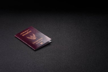 Seyahat, uçmak ve iş yapmak için Tayland pasaportu. Tayland belgesi, sınırı geçmek için kimlik